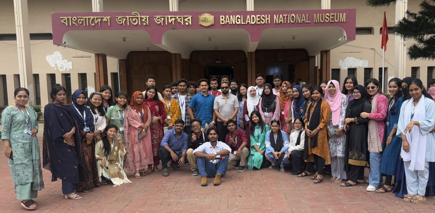 Immersive Learning: English Department Students Explore National Museum